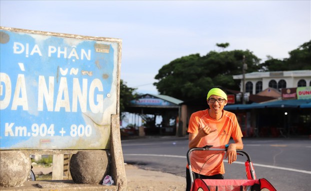 The boy ran 1,800km across Vietnam 